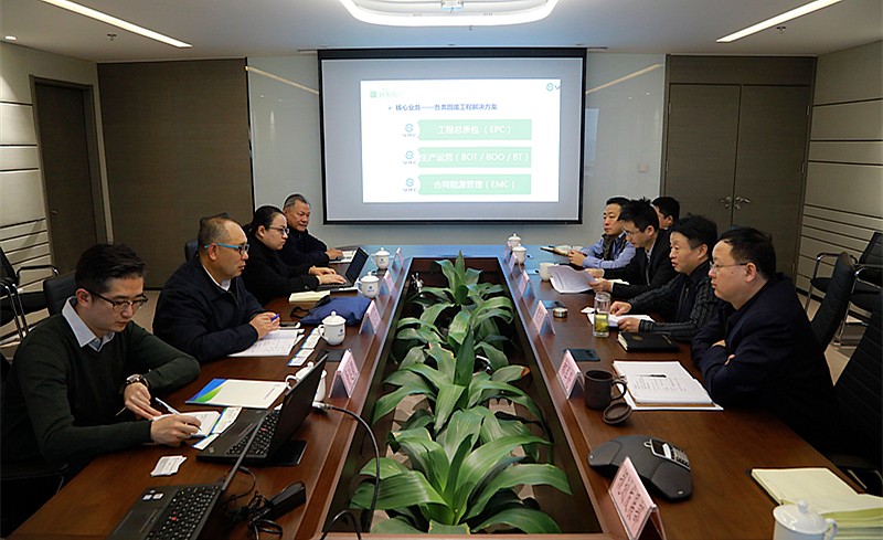 熊良虎会见中建材（北京）必赢网络游戏平台公司董事长泥卫东