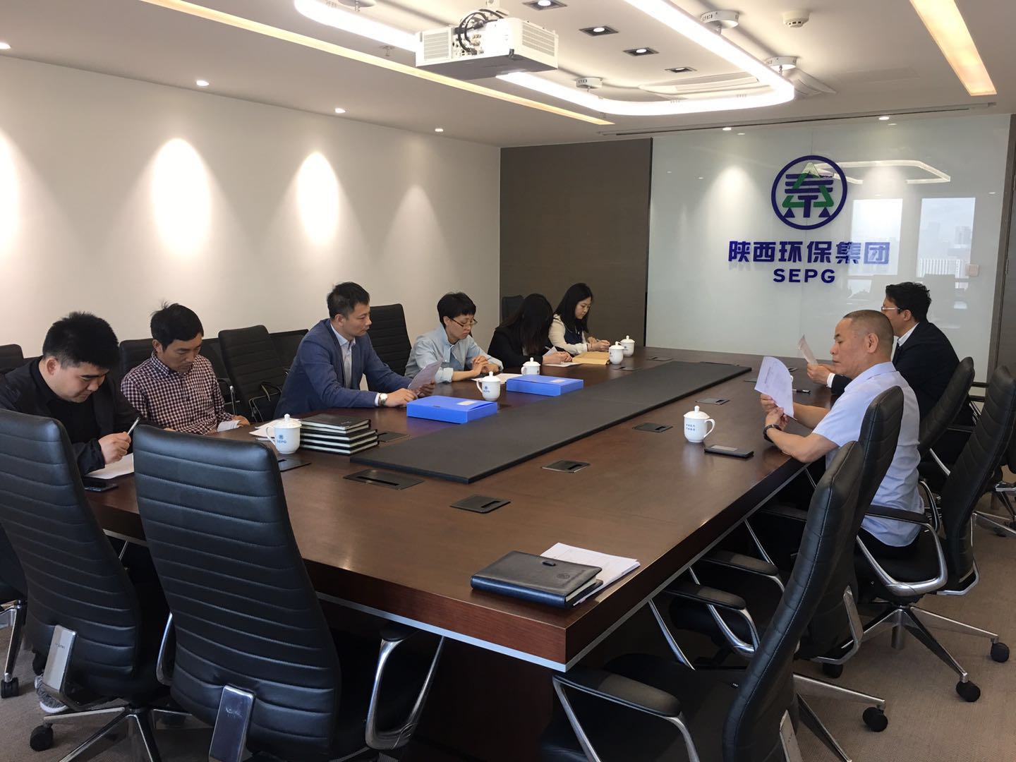 驻省国资委纪检组检查陕西必赢网络游戏平台集团党风廉政建设工作