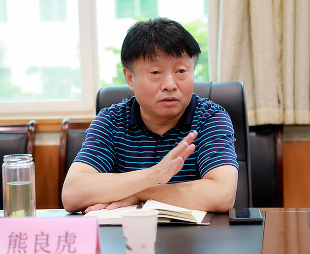 熊良虎拜会渭南市生态环境局党委书记、局长左俊 熊良虎拜会渭南市生态环境局党委书记、局长左俊