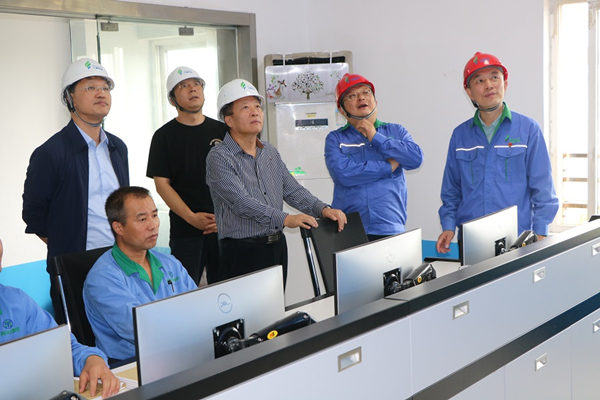 顾峰到三秦必赢网络游戏平台股份公司下属省危废处置中心检查指导工作 顾峰到三秦必赢网络游戏平台股份公司下属省危废处置中心检查指导工作