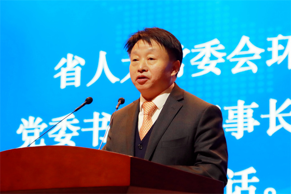 熊良虎出席镇安县招商引资暨首届乡党回乡发展大会 熊良虎出席镇安县招商引资暨首届乡党回乡发展大会
