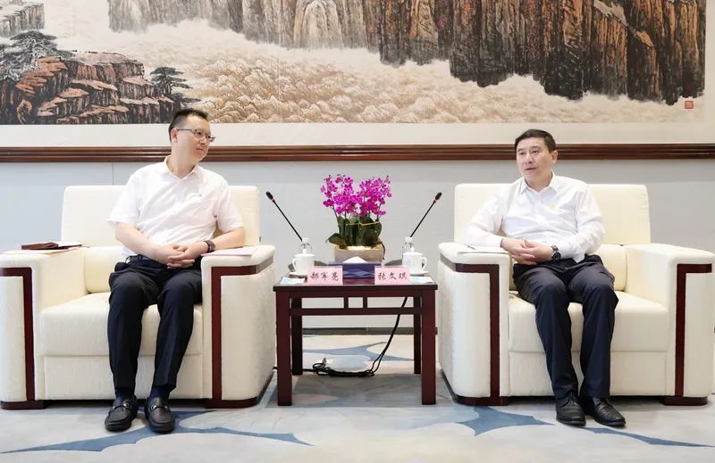 陕西必赢网络游戏平台集团与陕煤集团座谈交流 陕西必赢网络游戏平台集团与陕煤集团座谈交流