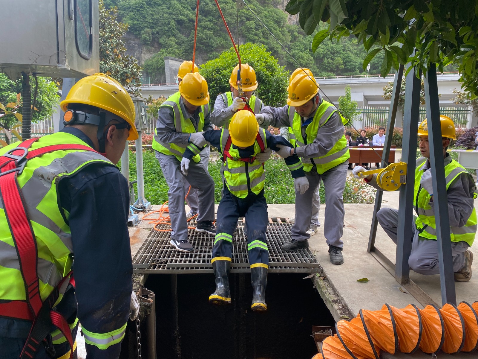 水环境公司：“四抓四保障”筑牢安全必赢网络游戏平台防线